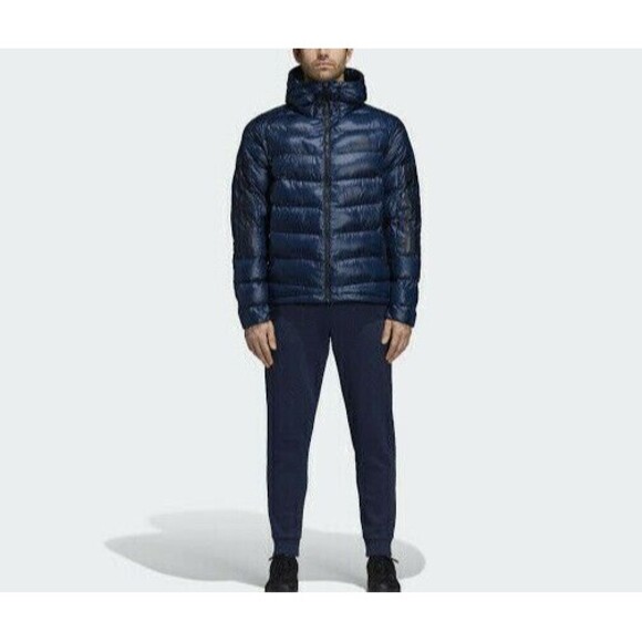 New NWT Mens Adidas Puffer Jacket Coat Dark Blue Logo XL Hood Media Pocket Zip - Picture 1 of 10